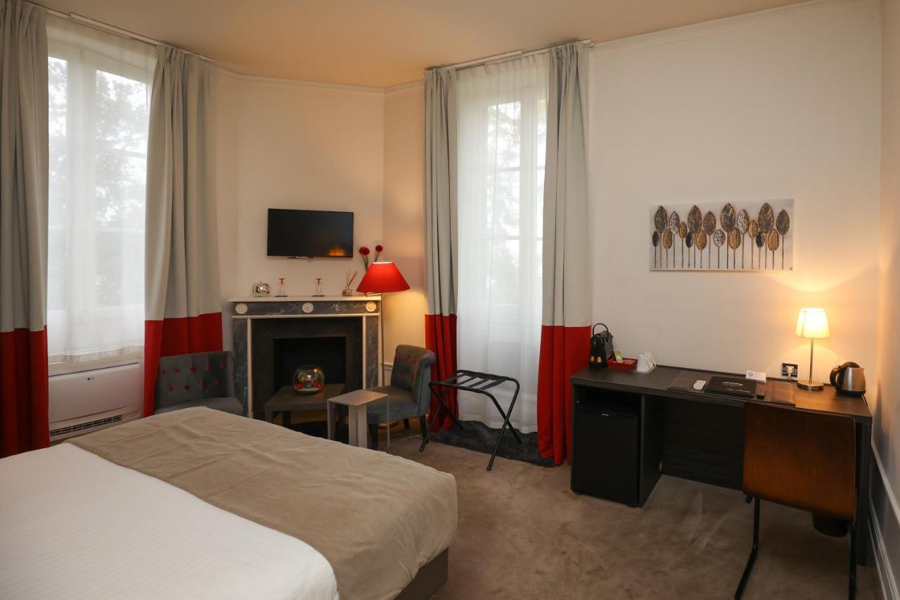 Hotel Chateau De Lacan Бриве-ла-Гаилларде Экстерьер фото